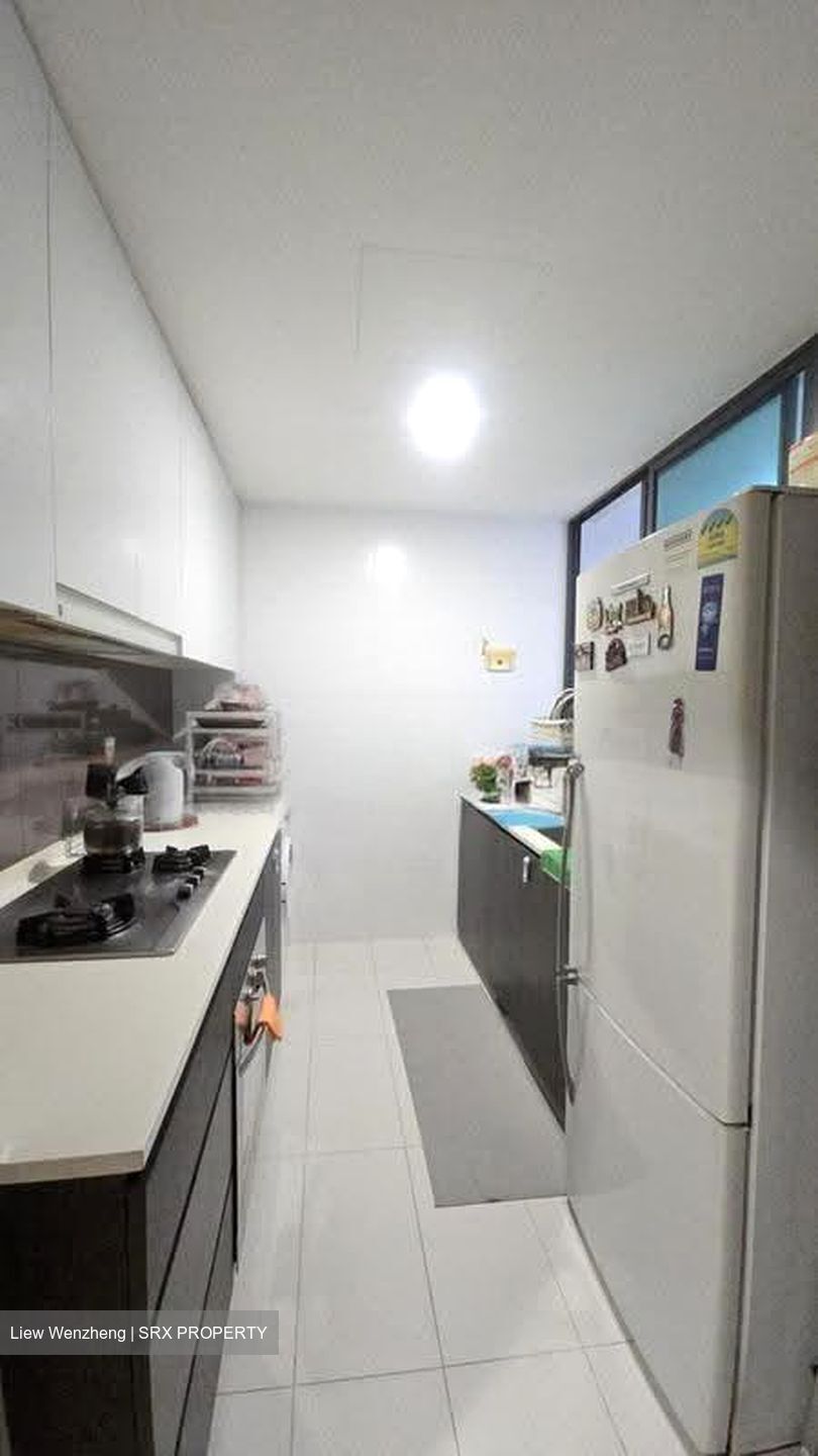 Esparina Residences (D19), Condominium #624429871